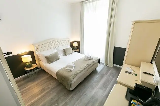 Luxury Tek Büyük Yataklı Oda