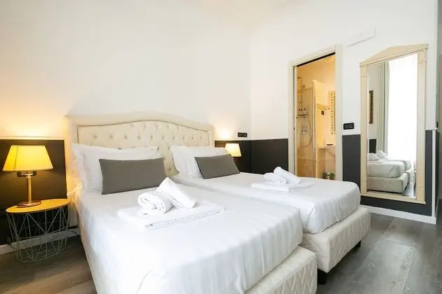 Luxury Tek Büyük Yataklı Oda