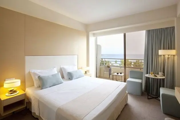 Family Interconnecting Sea View Room