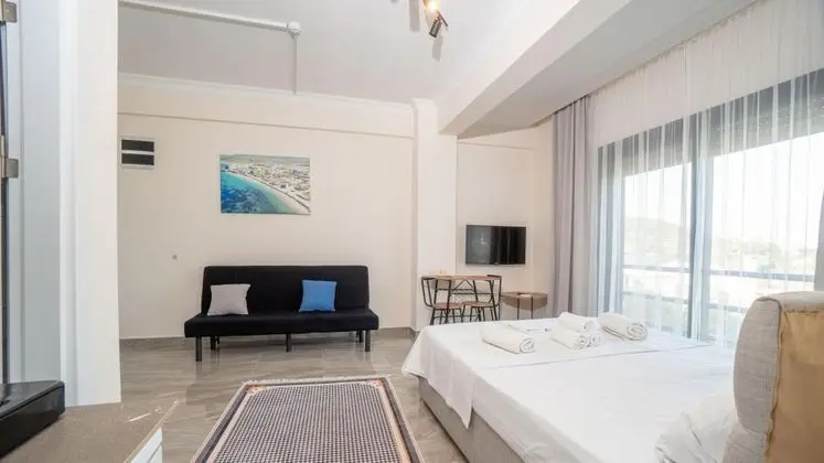 Studio, Deniz Manzaralı, Balkonlu