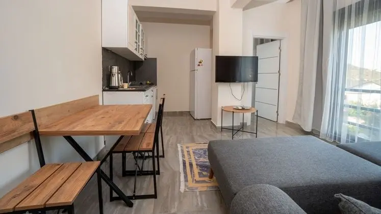 104 Mimoza