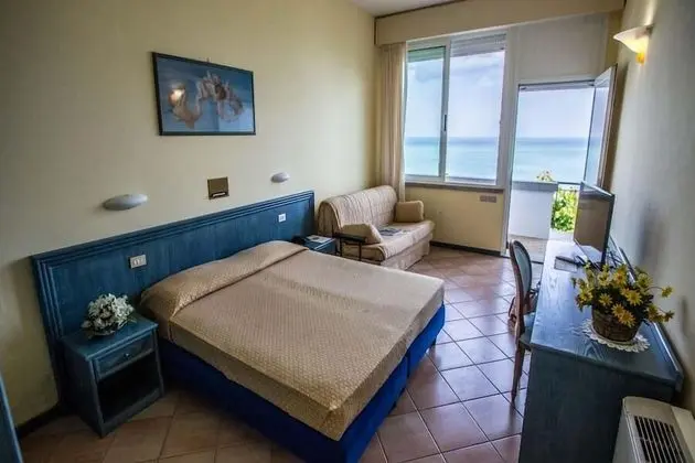 Junior Stüdyo Süit