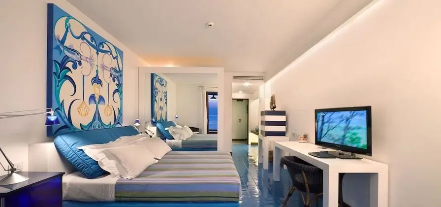 Tek Büyük Yataklı Oda, Deniz Manzaralı (Prestige)