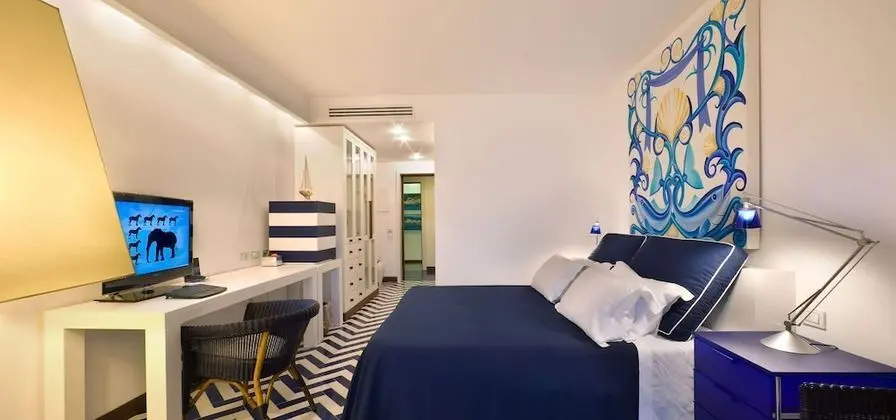 Tek Büyük Yataklı Oda, Deniz Manzaralı (Prestige)