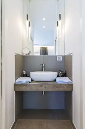 Deluxe Tek Büyük Yataklı Oda, Deniz Manzaralı