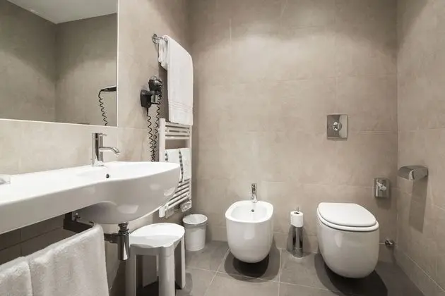 Büyük Yataklı Tek Kişilik Oda