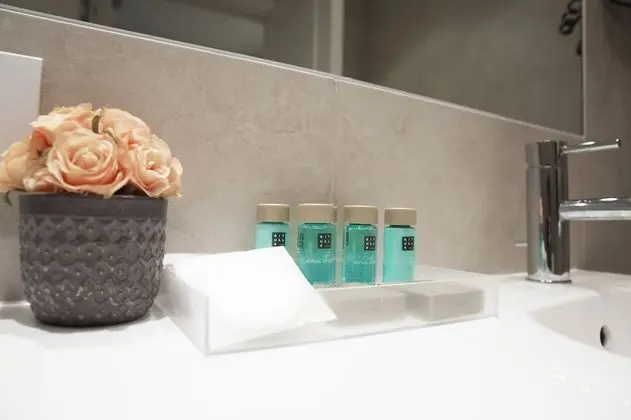 Büyük Yataklı Tek Kişilik Oda