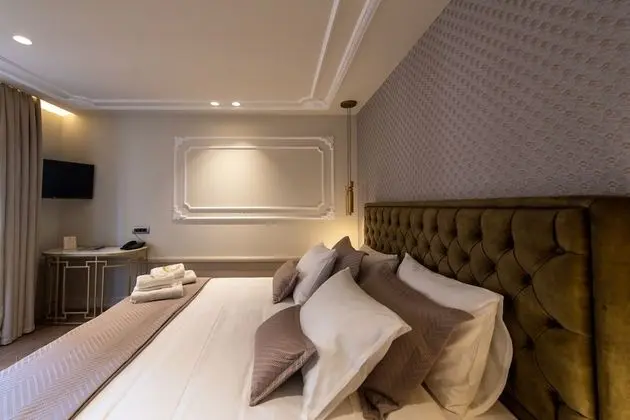 Deluxe Üç Kişilik Oda