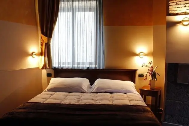 Comfort Tek Büyük veya İki Ayrı Yataklı Oda