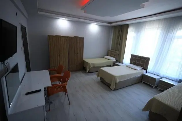 Aile Odası, Bahçe Manzaralı, Balkonlu