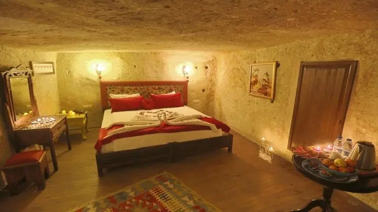 Jakuzili Deluxe Cave, , Jakuzili