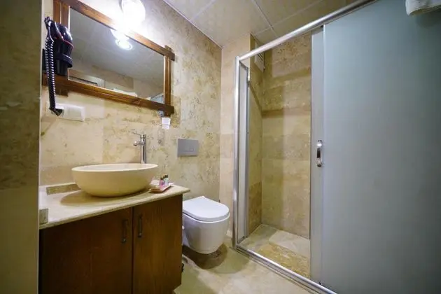 Çift Kişilik, Şehir Manzaralı