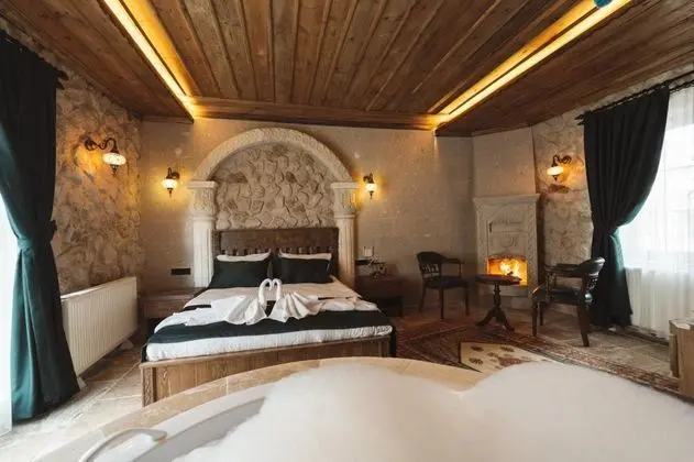 Luxury Suite, Şömineli ve Jakuzili