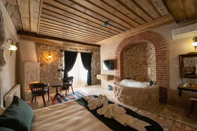 Luxury Suite, Şömineli ve Jakuzili