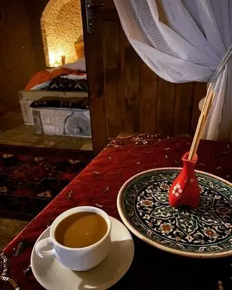Cave Aile Odası,    , Jakuzili