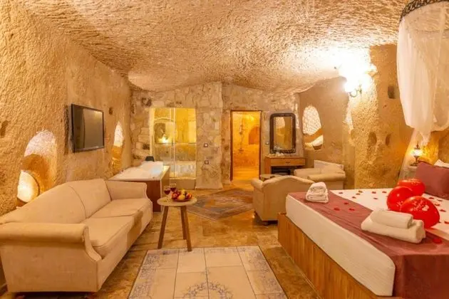 https://images.odamax.com/img/1024x768/odamax/image/upload/Cappadocia_Home_202604101142288_202_3_.jpg