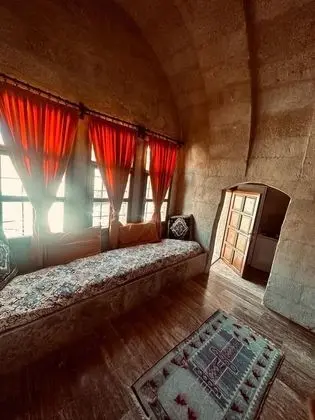 Deluxe Suit-6, Hamamli