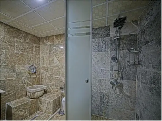 Deluxe King Suit, Avlu Manzaralı