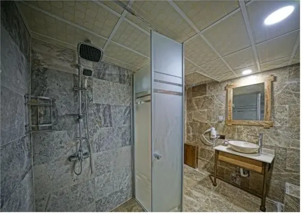 Deluxe King Suit, Avlu Manzaralı