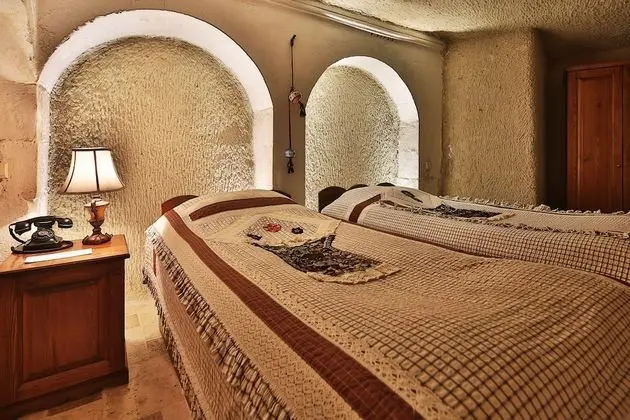 Deluxe Suite I
