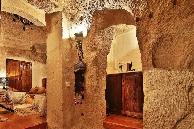Deluxe Suite I