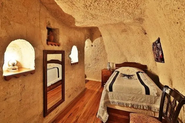 Deluxe Suite I