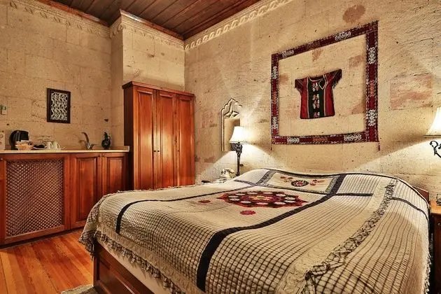 Deluxe Suite I