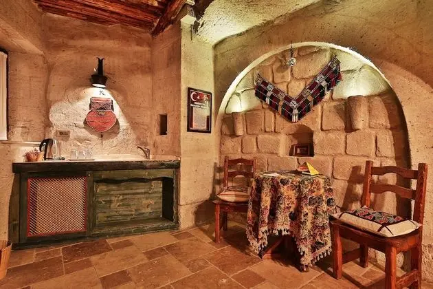 Deluxe Suite I