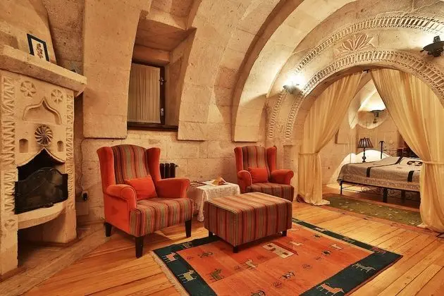 Deluxe Suite I