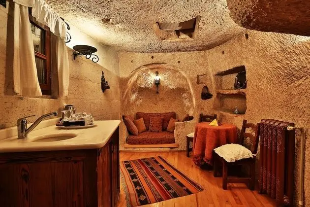 Deluxe Suite I