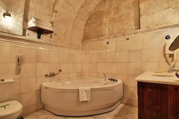Deluxe Suite II