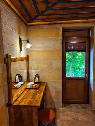 Queen Suite - Jakuzili, Avlu Manzaralı, Jakuzili ve Balkonlu