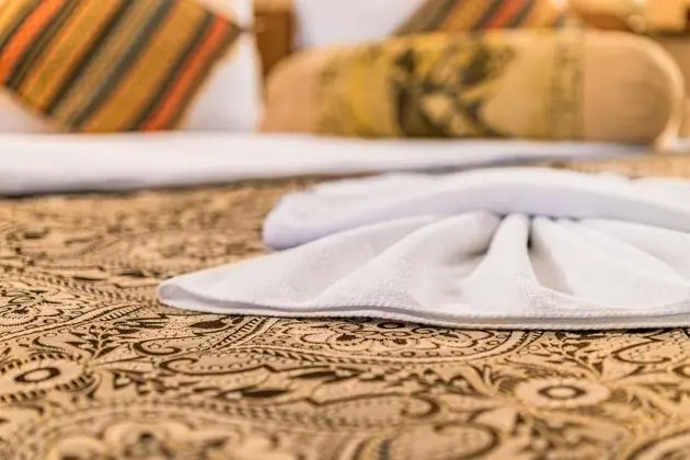 Çift Kişilik, Simge Yapı Manzaralı, Balkonlu