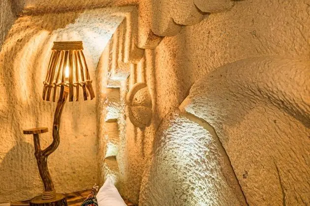 Çift Kişilik, Simge Yapı Manzaralı, Balkonlu