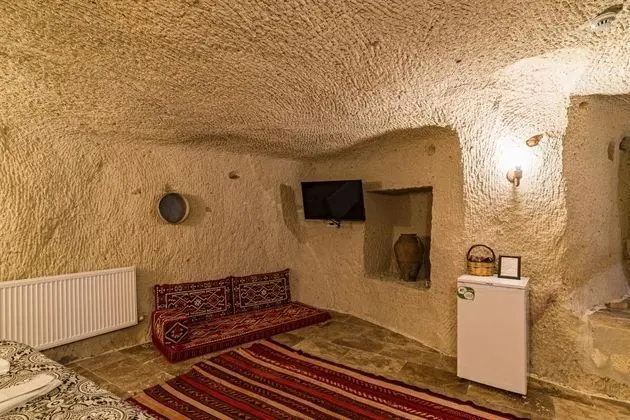 Çift Kişilik, Simge Yapı Manzaralı, Balkonlu