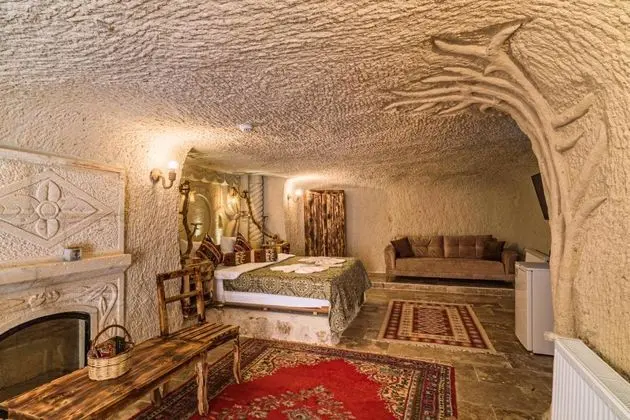 Suite, Simge Yapı Manzaralı, Şömineli ve Jakuzili