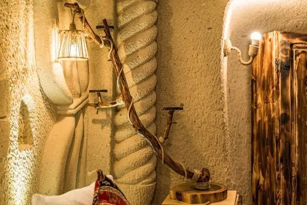 Suite, Simge Yapı Manzaralı, Şömineli ve Jakuzili