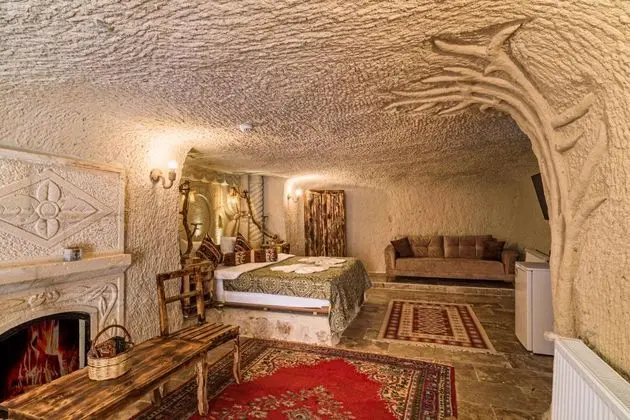 Suite, Simge Yapı Manzaralı, Şömineli ve Jakuzili