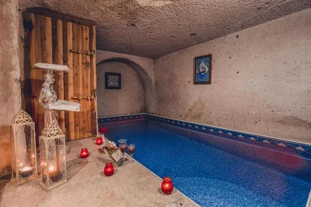 Özel Havuzlu Balayı Odası