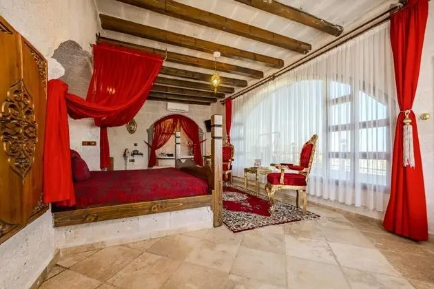 Panoramic Stone Suite, Jakuzili