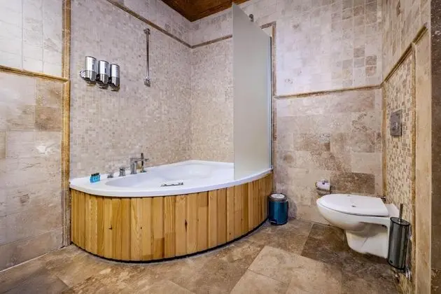 Suite, Jakuzili