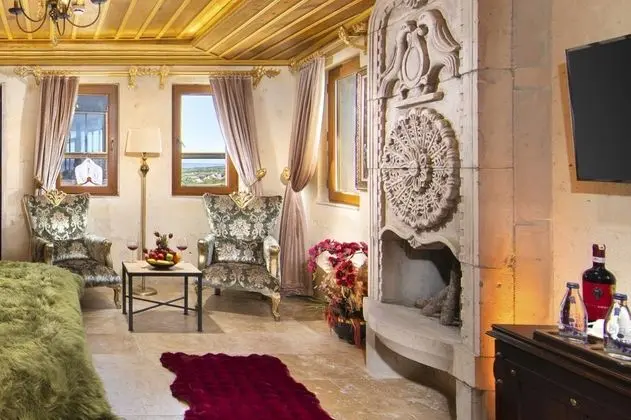 Superior Suite, Jakuzili