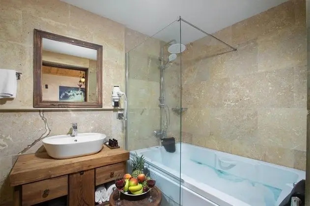 Deluxe Jakuzili Suite, Bahçe Manzaralı, Balkonsuz