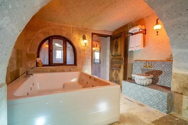 Deluxe Oda Türk Hamamlı, Bahçe Manzaralı, Jakuzili