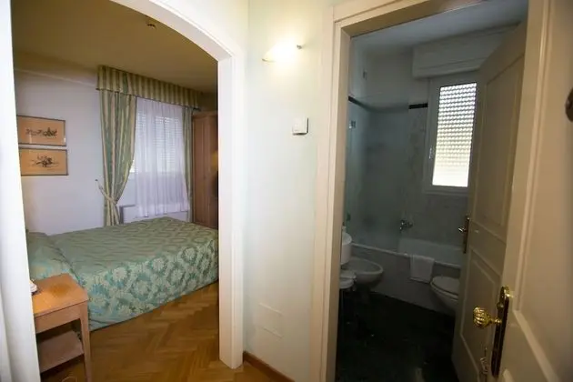 Deluxe Tek Büyük veya İki Ayrı Yataklı Oda
