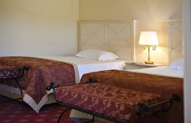 Deluxe Dört Kişilik Oda