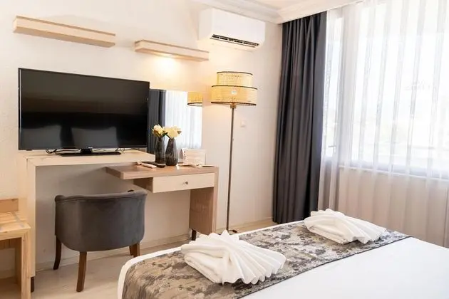 Standart Oda, Kısmi Deniz Manzaralı, Balkonlu