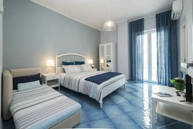 Deluxe Üç Kişilik Oda