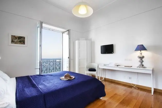 Deluxe Tek Büyük Yataklı Oda, Deniz Manzaralı