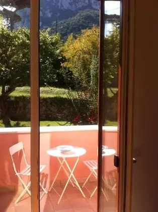 Standard Tek Büyük Yataklı Oda, Bahçe Manzaralı
